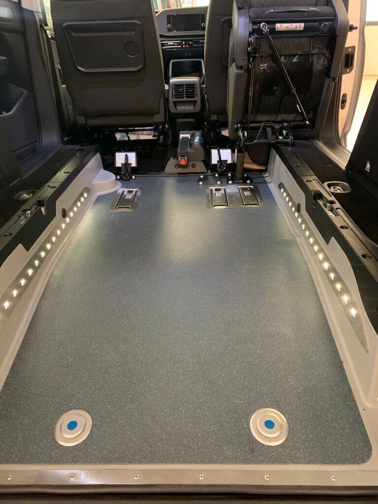 New Ford Tourneo Connect - FlexiRamp S (SWB) - Image 9