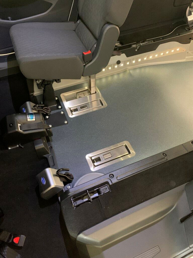 New Ford Tourneo Connect - FlexiRamp S (SWB) - Image 12