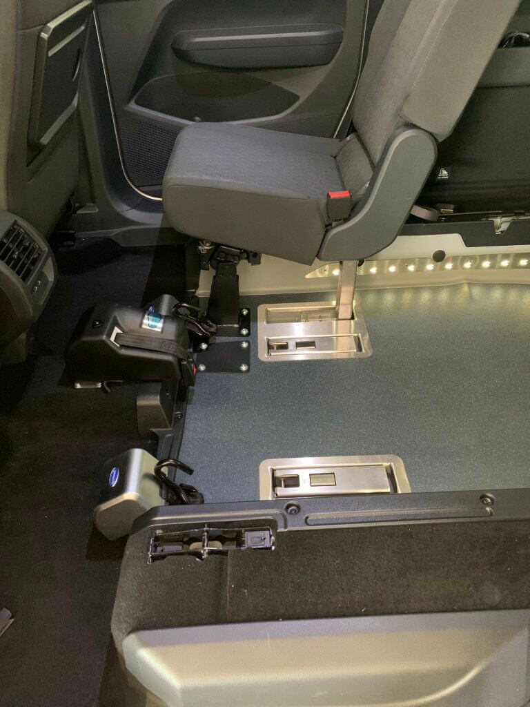 New Ford Tourneo Connect - FlexiRamp S (SWB) - Image 15