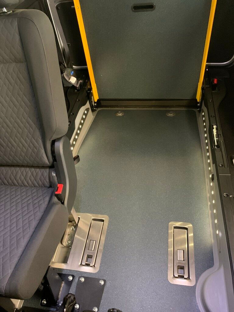 New Ford Tourneo Connect - FlexiRamp S (SWB) - Image 16