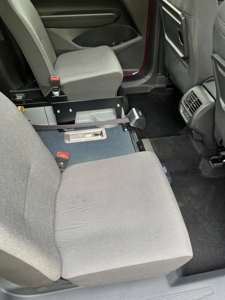 Ford Tourneo Connect Grand XL with 2 slim seats showing seat and space available